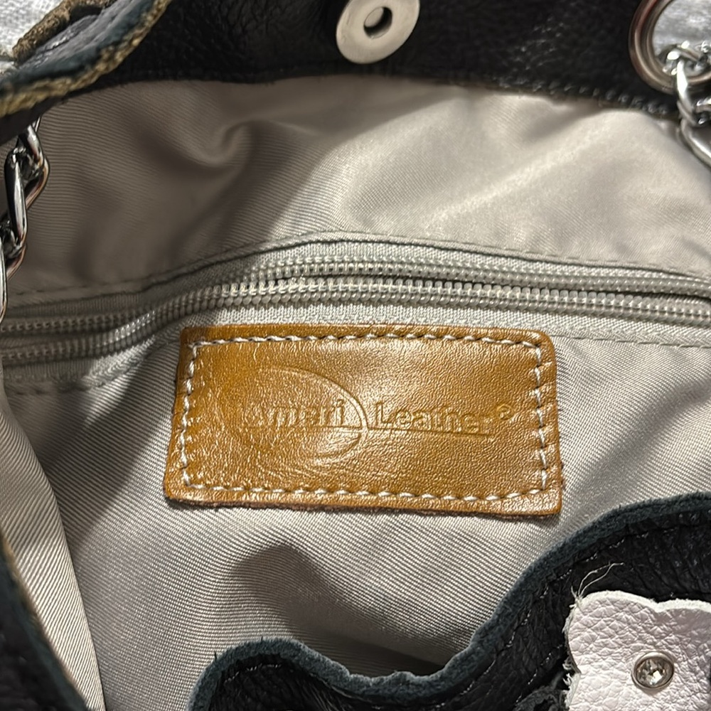 Ameri Leather Floral Black And White Shoulder Bag - image 5